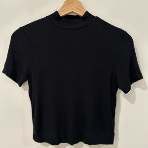 Aritzia Size (S) Mock Neck Tshirt Black